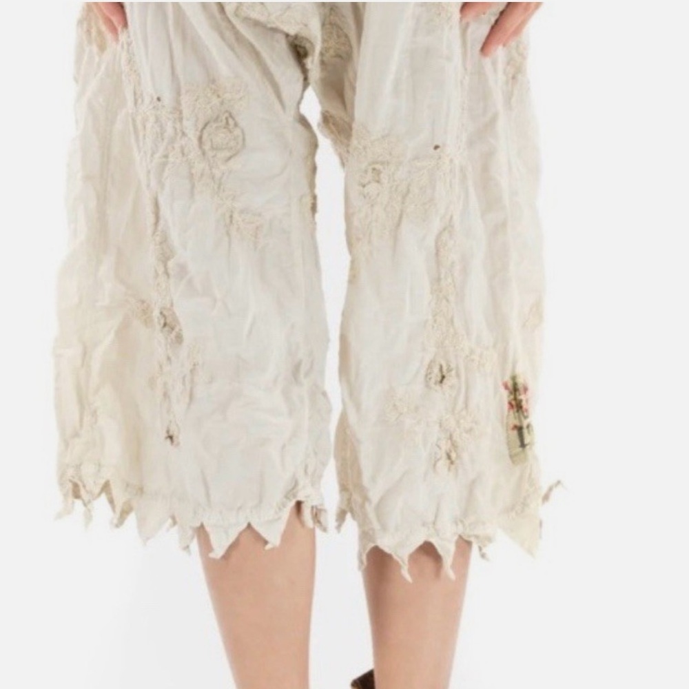 Magnolia Pearl Cream Embroidered Pants - Picture 8 of 8